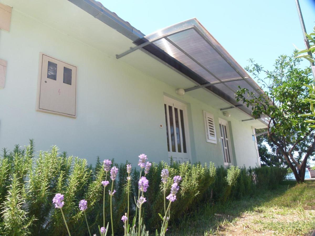 Apartament Bartol With Free Bikes And Great Local Food Trogir