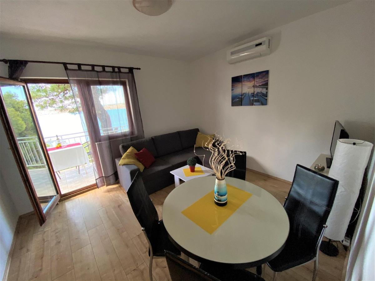 Apartament Bartol With Free Bikes And Great Local Food Trogir