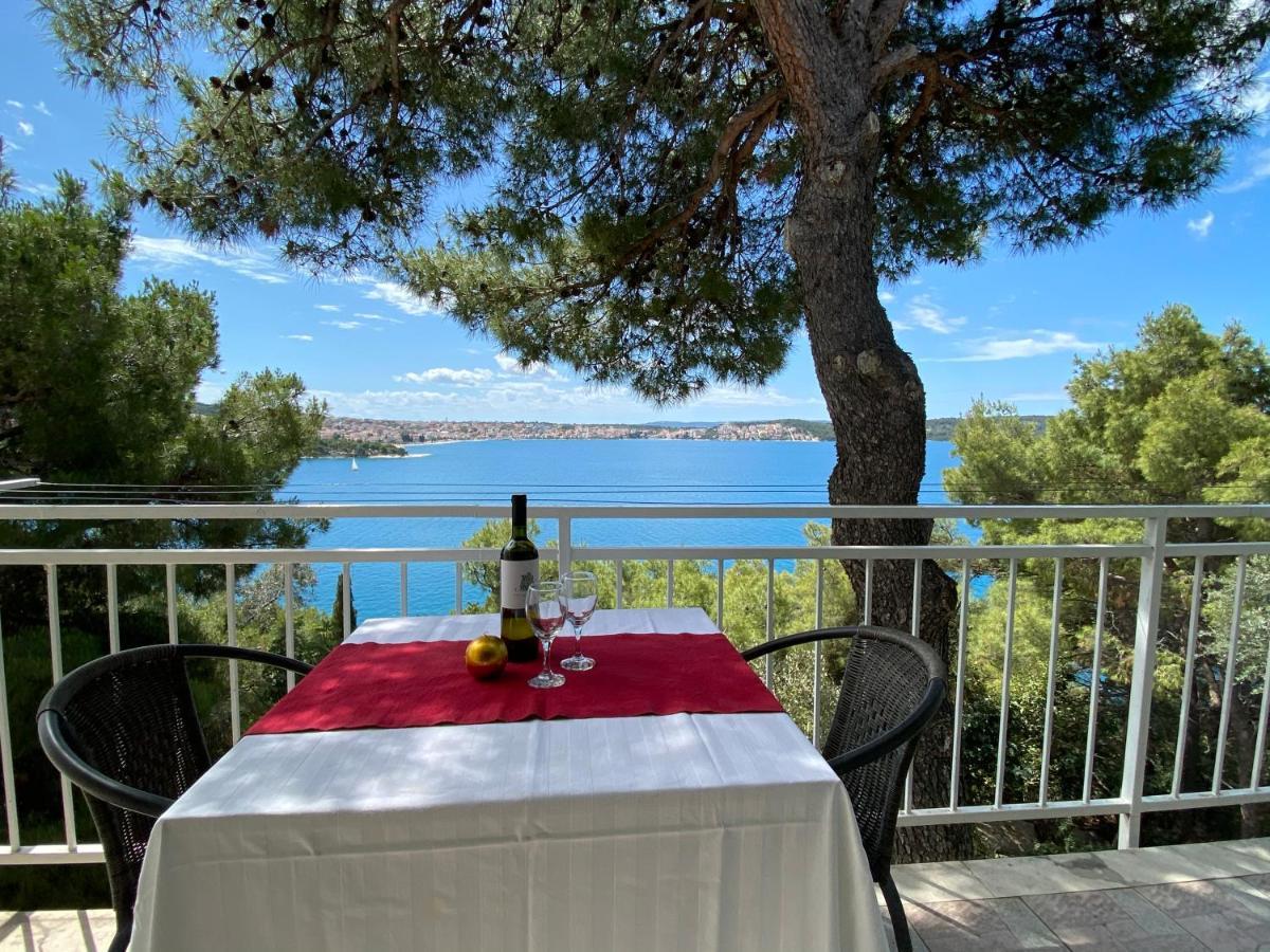 Bartol With Free Bikes And Great Local Food Trogir