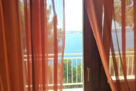 Bartol With Free Bikes And Great Local Food * Trogir